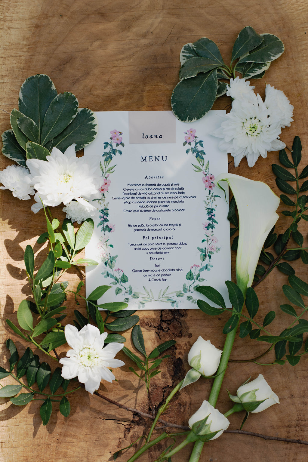 Meniu floral cu nametag