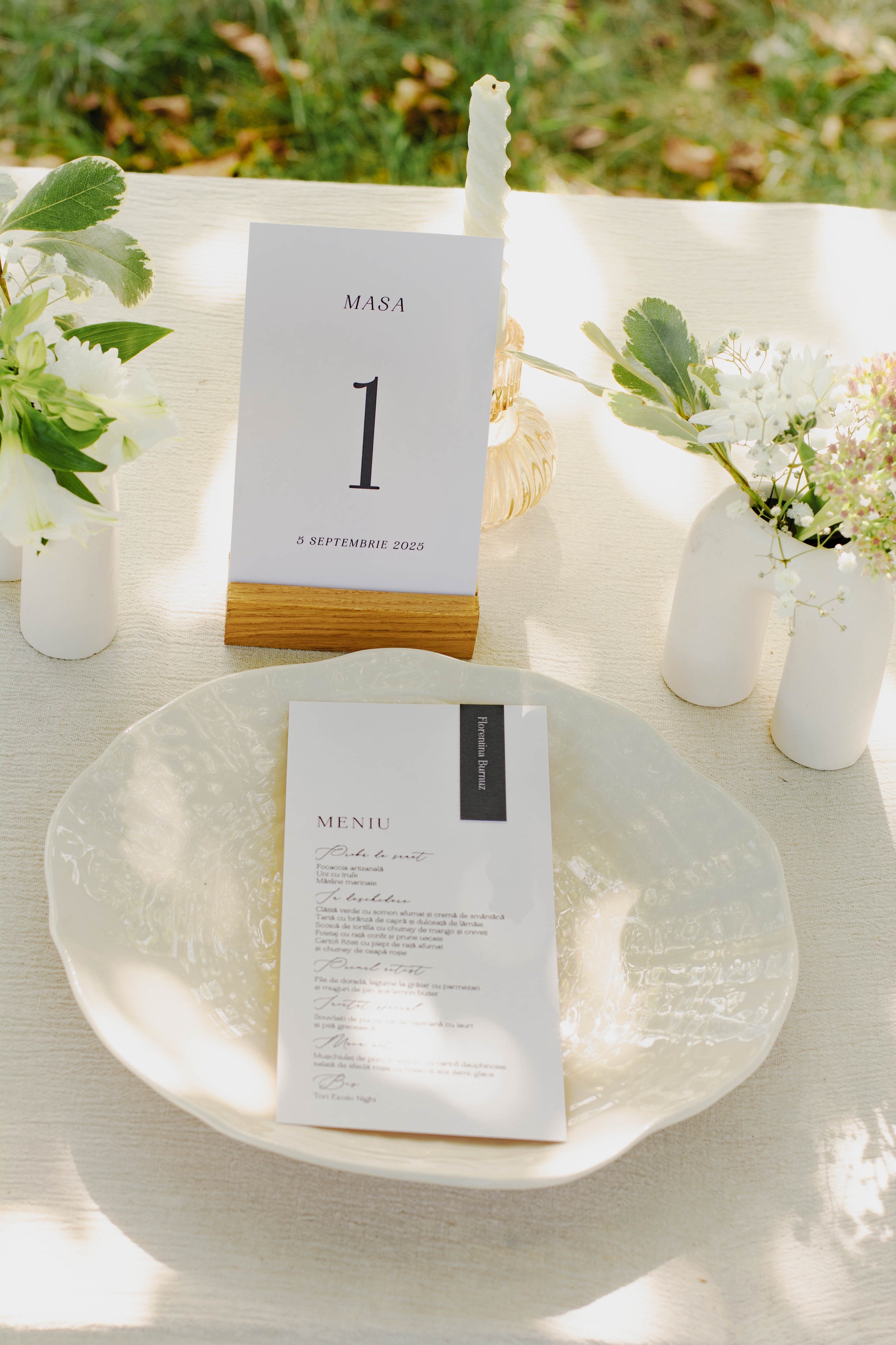 No.6 Număr de masă minimalist